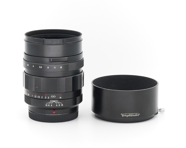Voigtländer Nokton 42.5mm 0.95 für MFT